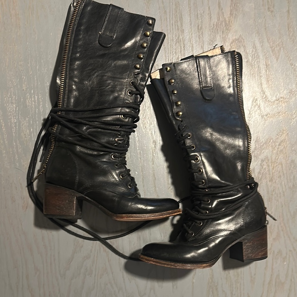 Freebird by Steven Black Lace Up Boots with Chunky Heel- Grany boot size 7